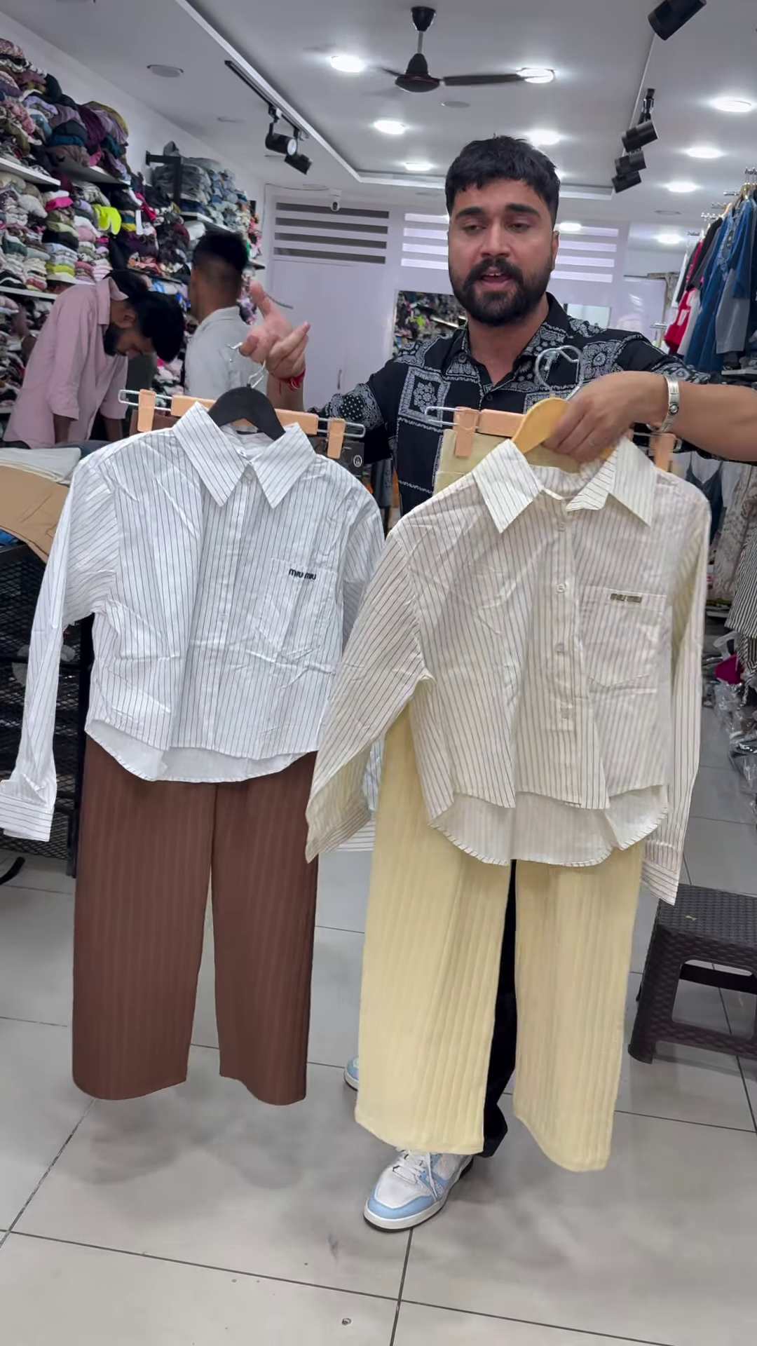 Trendy Women's Cropped Pinstripe Shirt and Wide-Leg Pleated Pants Set - Image 4