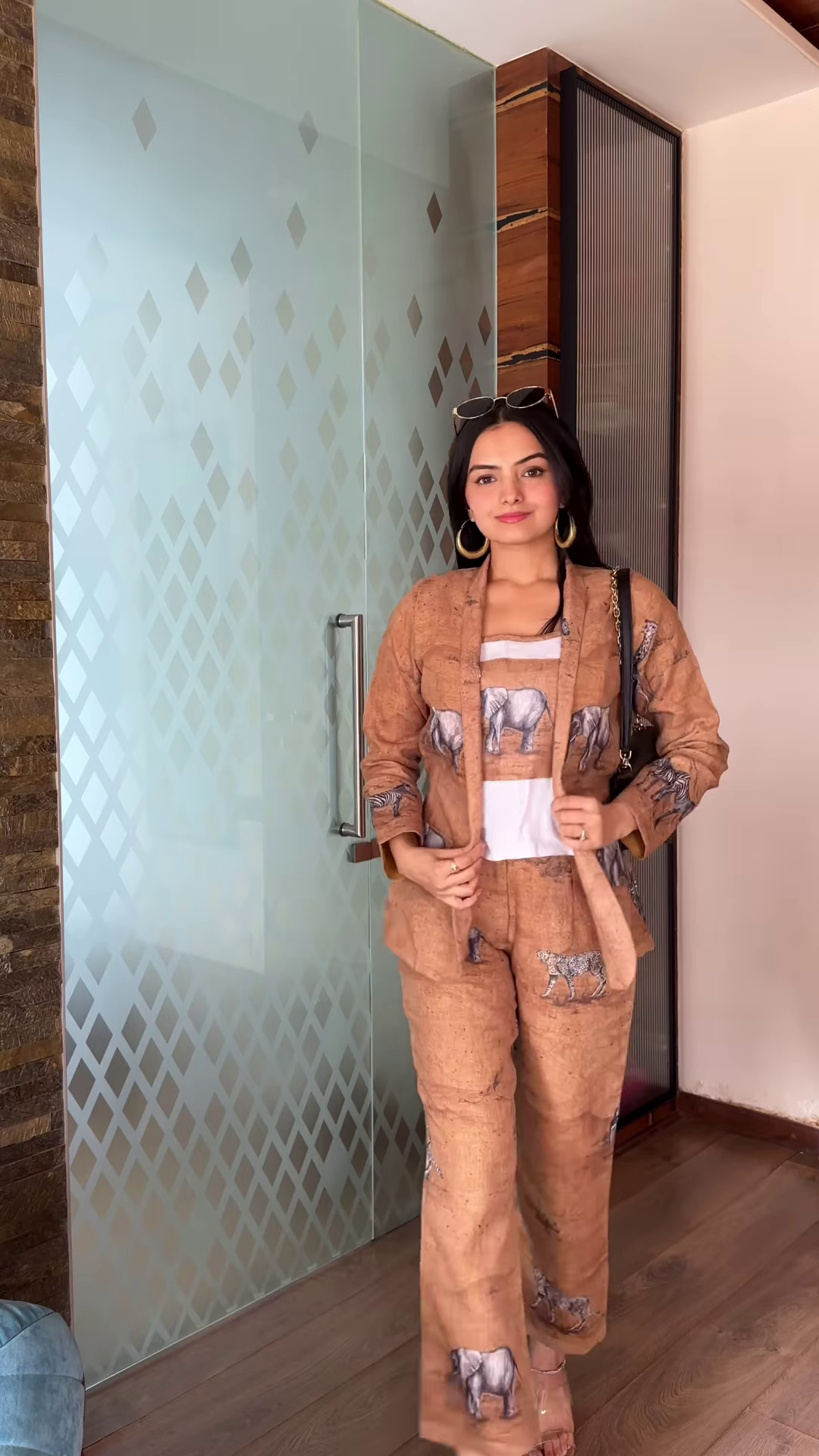 Trendy Women's Cropped Pinstripe Shirt and Wide-Leg Pleated Pants Set