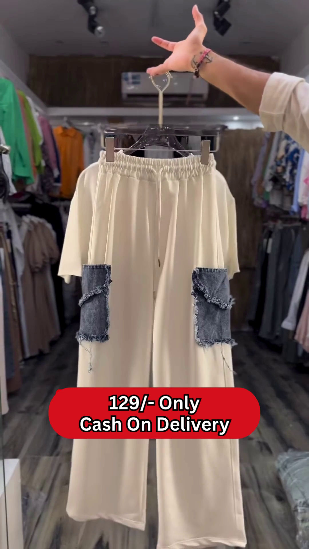 Trendy Women's Cream Cropped T-Shirt and Wide-Leg Pants Set with Chain Detail - Image 2