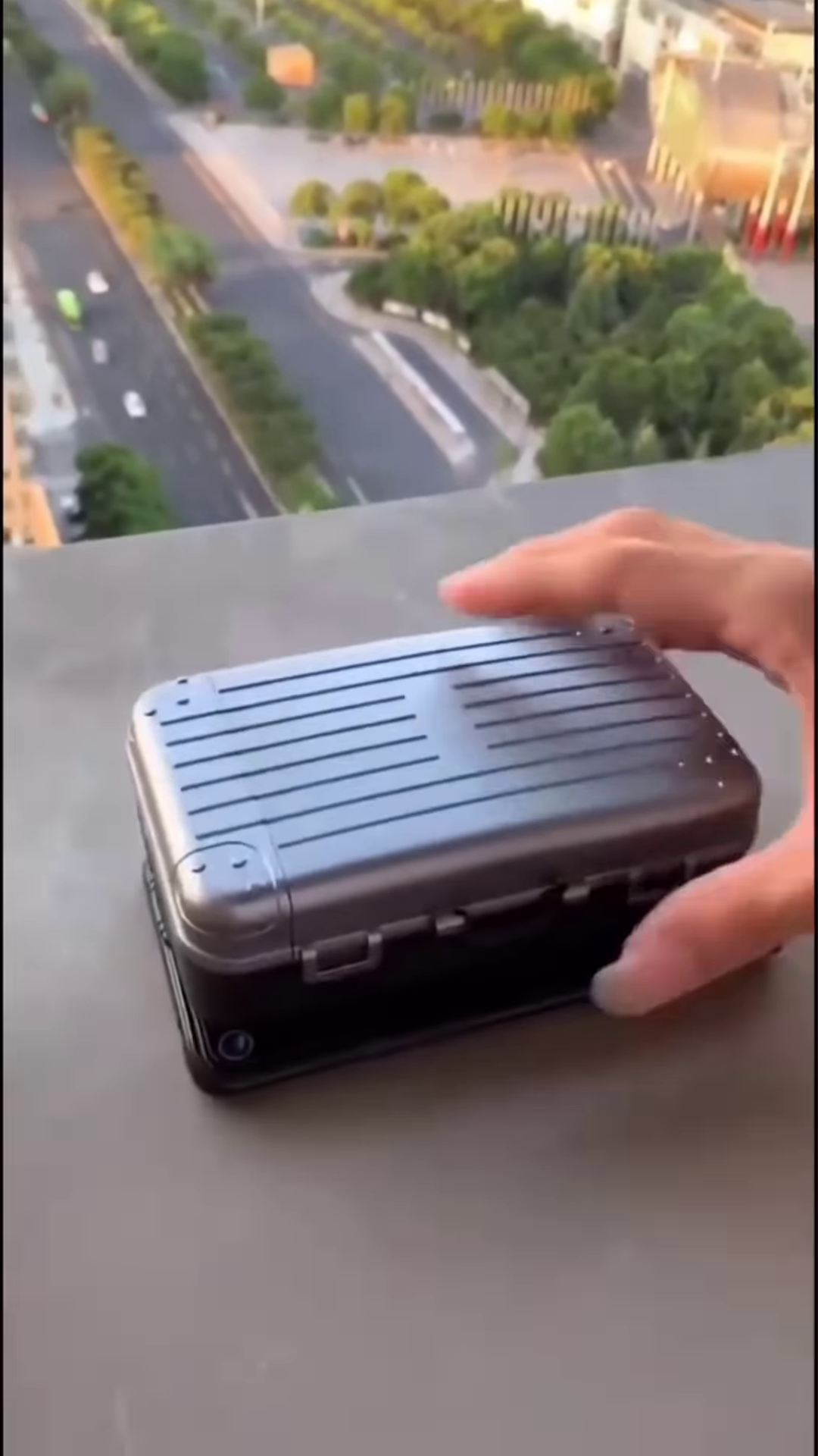 Mini Foldable Drone with Camera Controlled by Smartphone - Portable and Easy to Use - Image 2