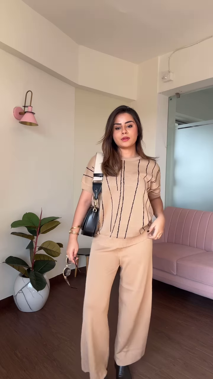 Chic Knit Co-ord Set with Vertical Stripe Detail and Wide-Leg Pants