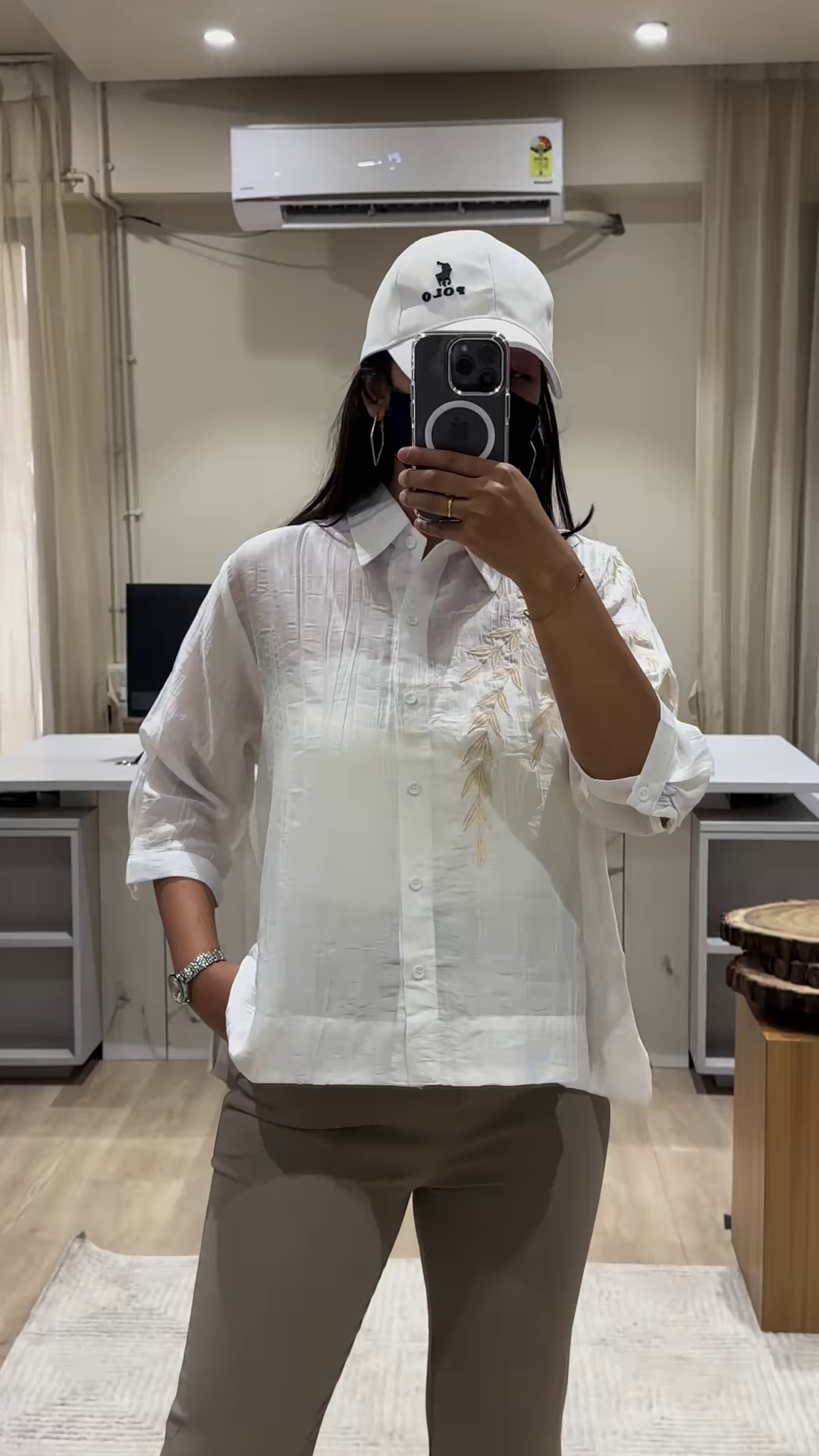 Lightweight Textured Button-Down Shirt with Three-Quarter Sleeves - Image 3