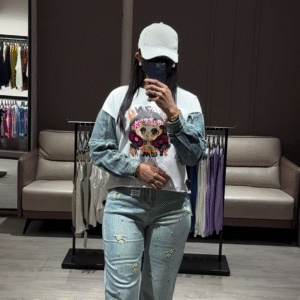 Casual Graphic Sweatshirt with Denim Sleeves and Embroidered Jeans Outfit