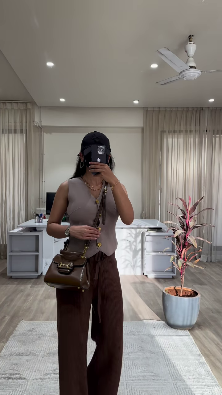 Chic Sleeveless Knit Top with Button Front and Wide-Leg Knit Pants Outfit