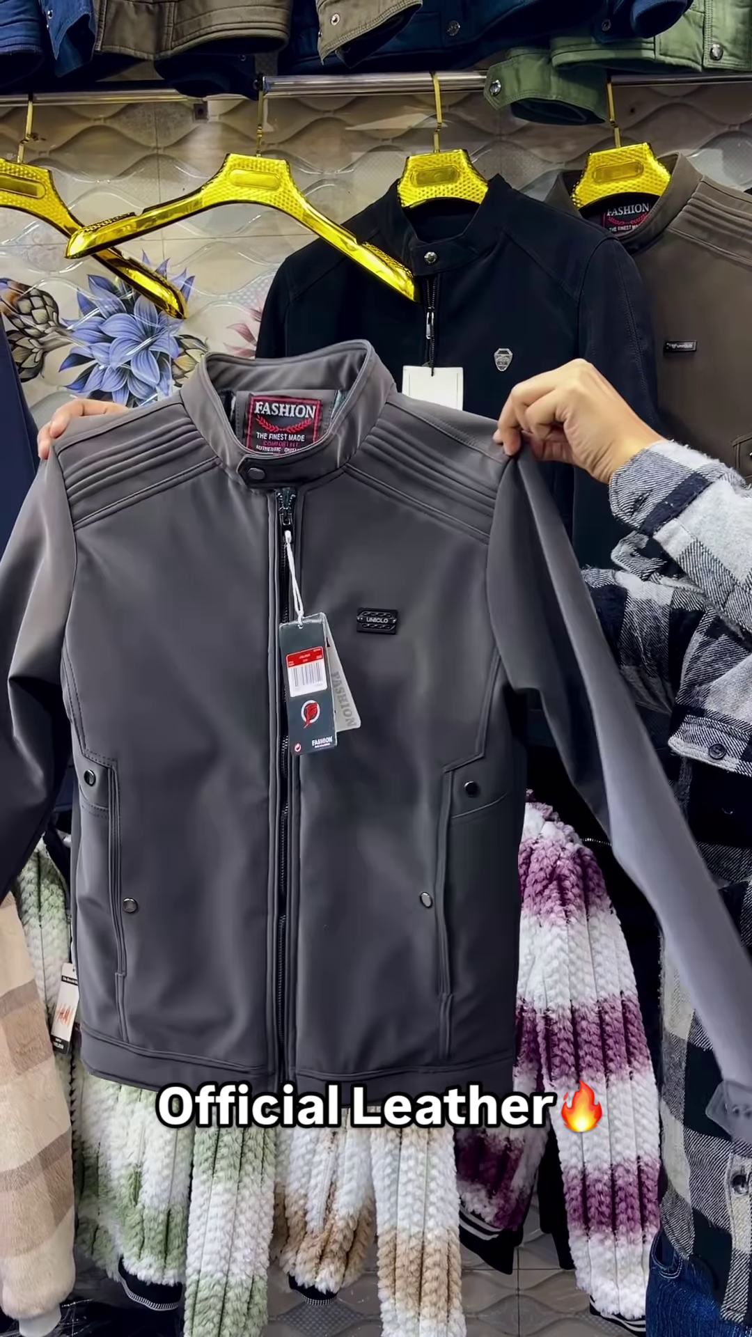 Moto-Stitch Leather Jacket β Sleek, Durable, and Always In-Style π§₯ - Image 3