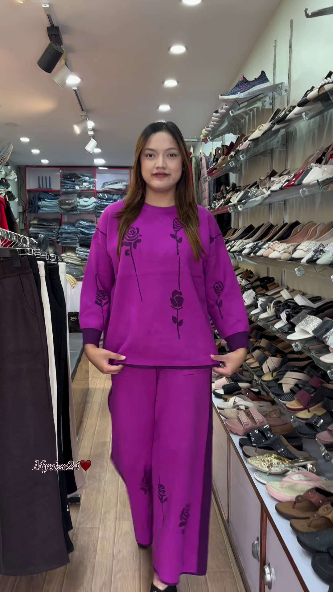 Floral Print Sweatshirt & Jogger Co-ord Set ๐ธ Available in Light Pink, Purple & Black - Image 3