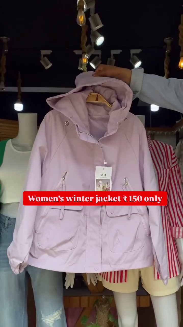 Women's Black Winter Jacket 🖤 Hooded Zip-Up with Pockets – Cozy & Minimal