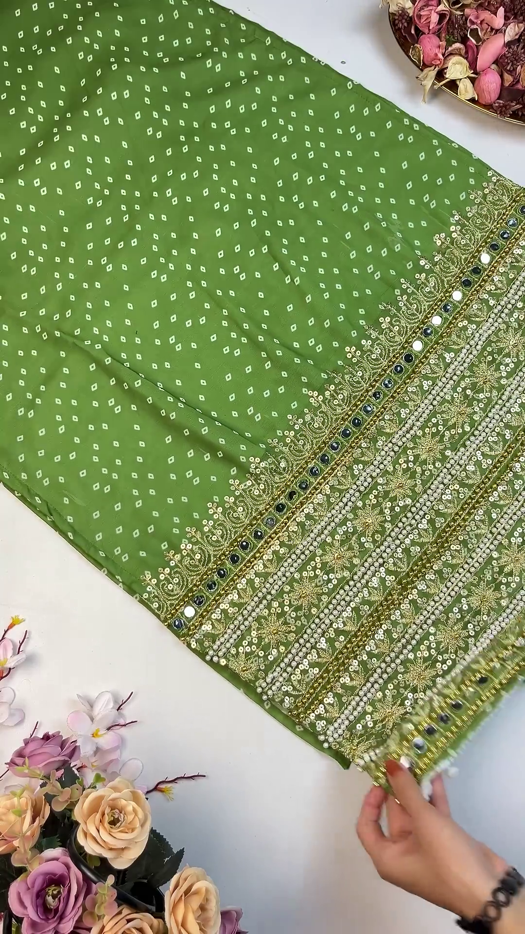 Vibrant Bandhani Georgette Suit with Circular Mirror-Work Medallions - Image 3