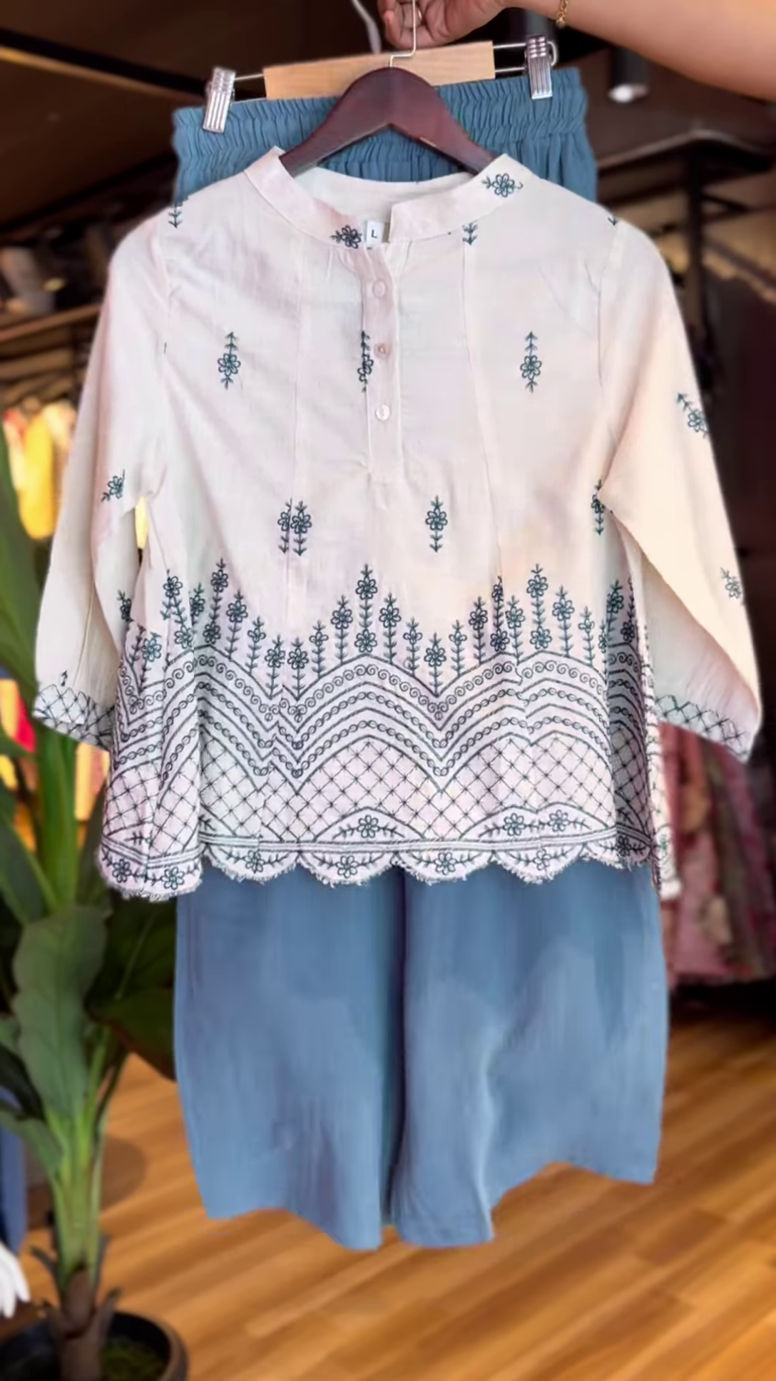 Women’s White Floral Embroidered Kurti with Blue Straight Pants – Boutique-Friendly Ethnic Summerwear Set