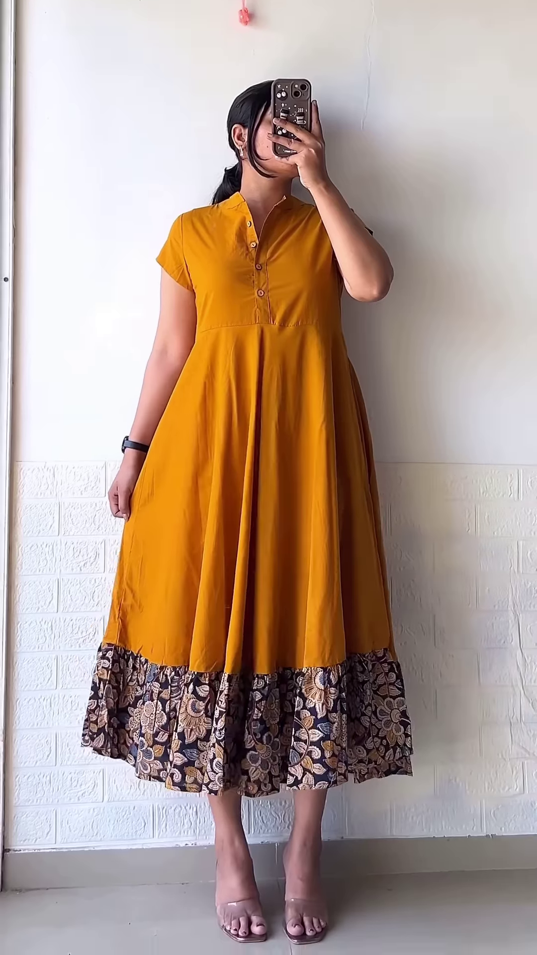 Women’s Leaf-Print Green Maxi Dress with Smocked Bodice and Tiered Skirt – Elegant Casualwear from Summer Portrait Series - Image 4