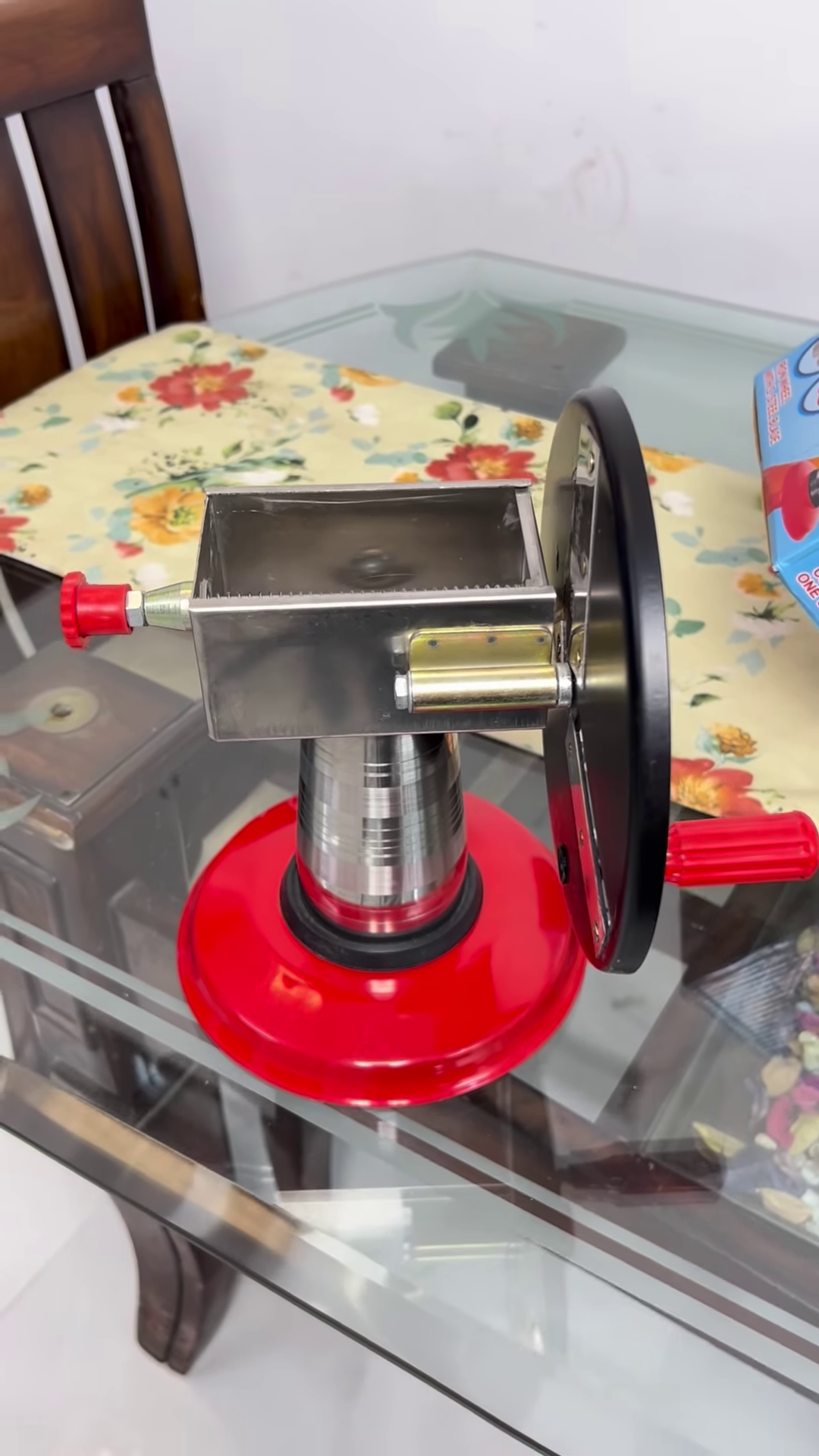 Manual Rotary Potato Slicer and Chip Maker - Image 2